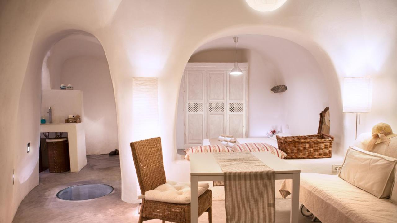 Oia, Finikia Cave House Exterior foto